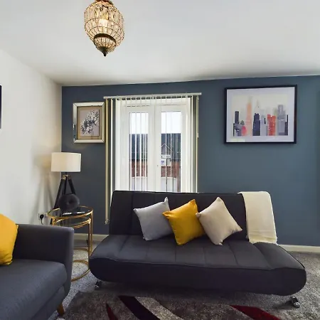 247 Serviced Accommodation In Stafford- 3Br Townhouse Exterior photo